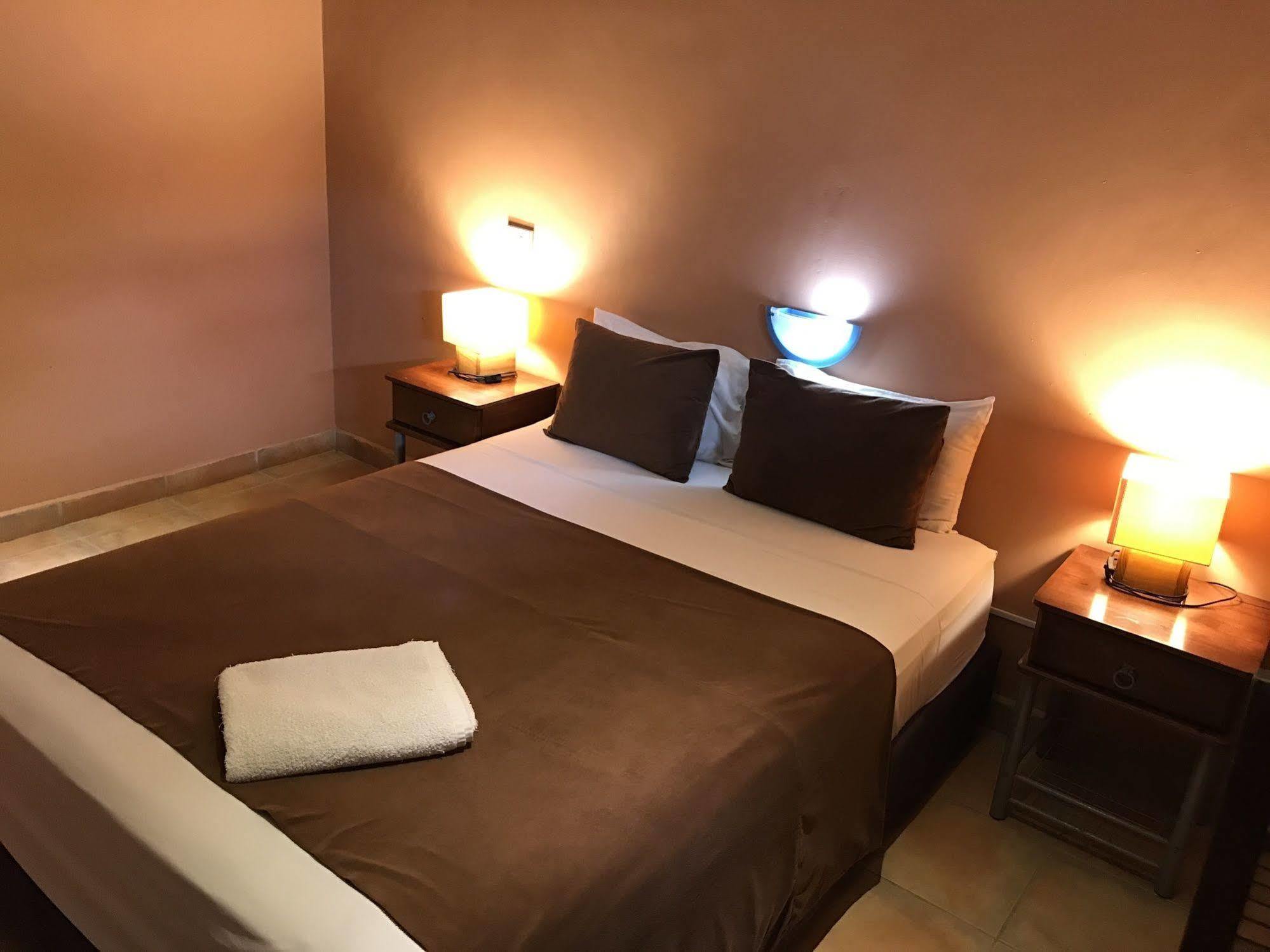 Vanuatu Holiday Hotel Port Vila Esterno foto